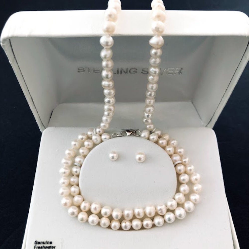 Freshwater Pearl Set: Necklace, Bracelet & Earring